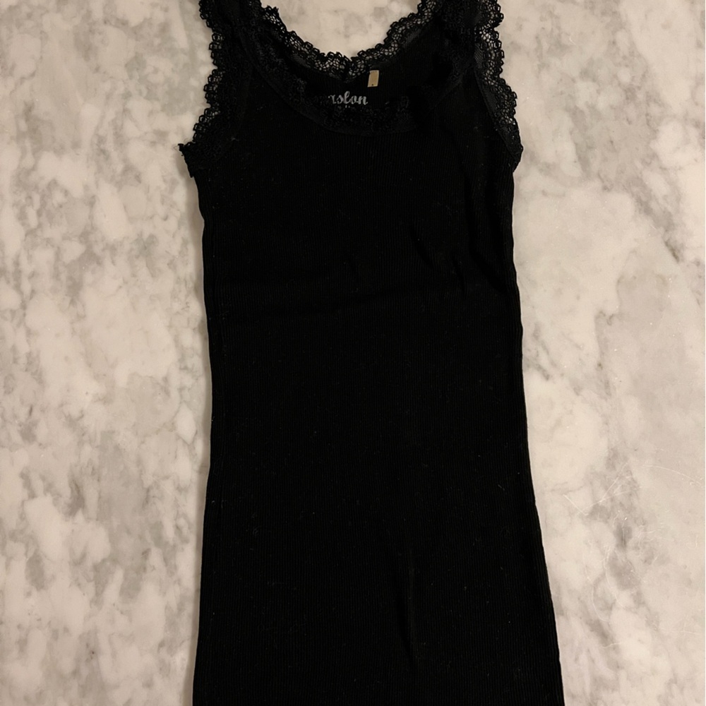 EUC Caslon 100% cotton rib knit tank lace trim tank top lettuce edge hem sz S
